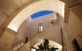Palazzo Donna Titì - Dimora nel ventre del Salento
